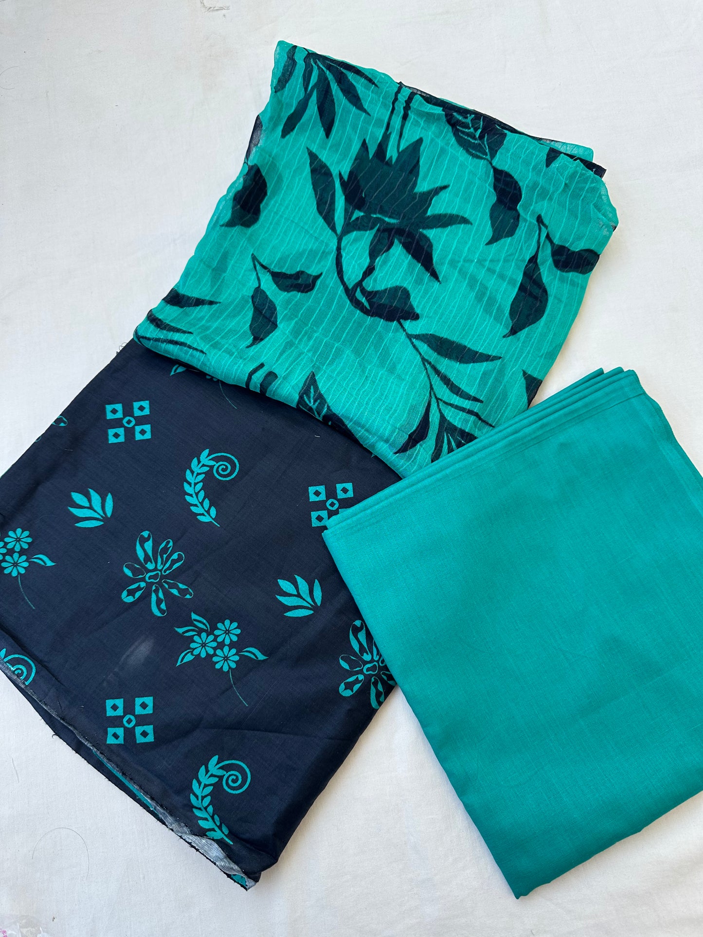 3 piece printed lawn