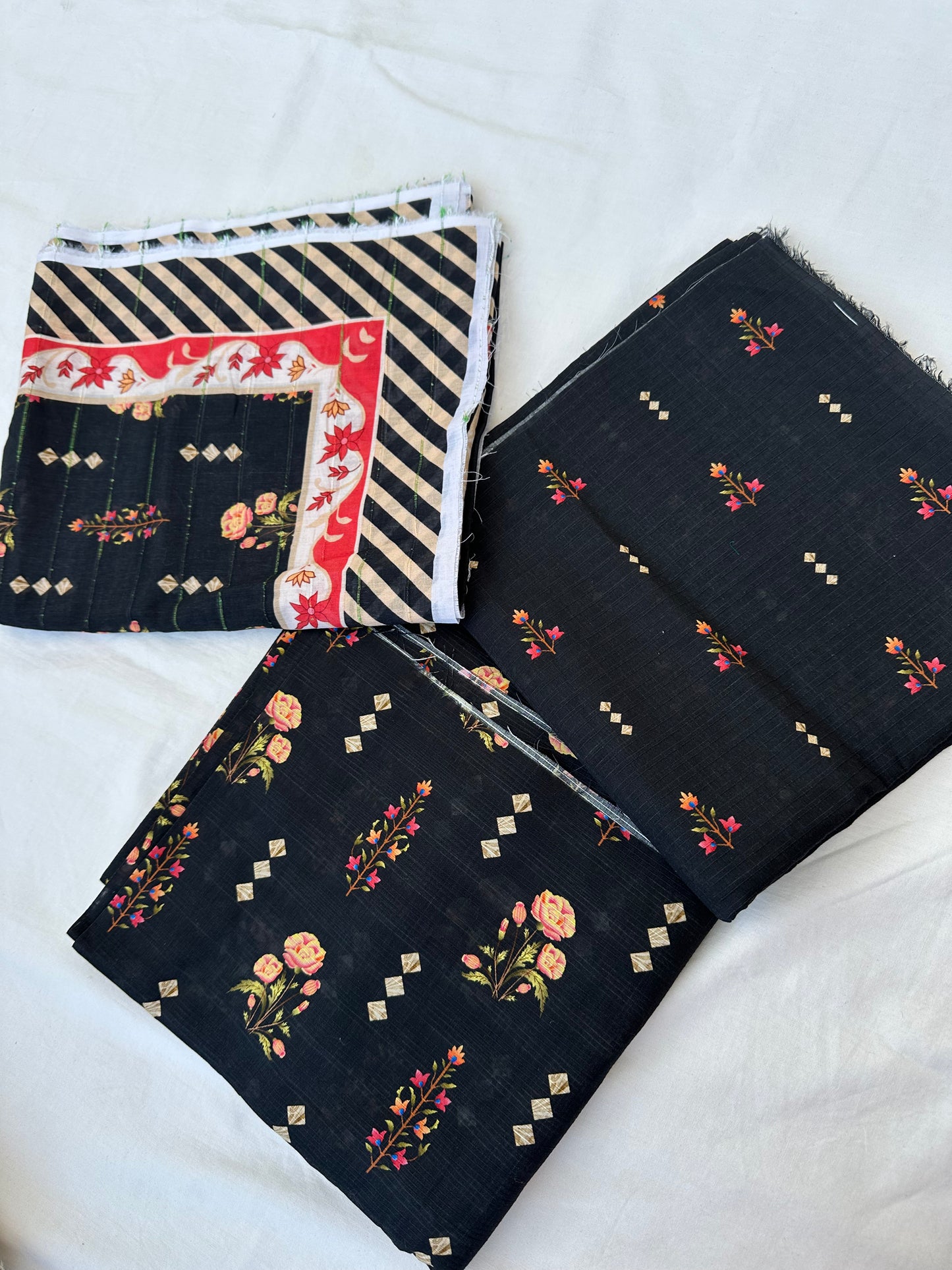 3 piece printed lawn
